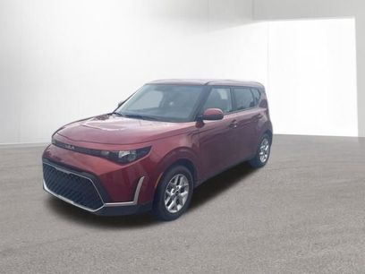 Used 2025 Kia Soul LX w/ LX Technology Package