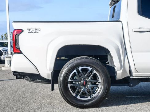 Used 2024 Toyota Tacoma TRD Sport w/ TRD Sport Premium Package AWD/4WD image 10