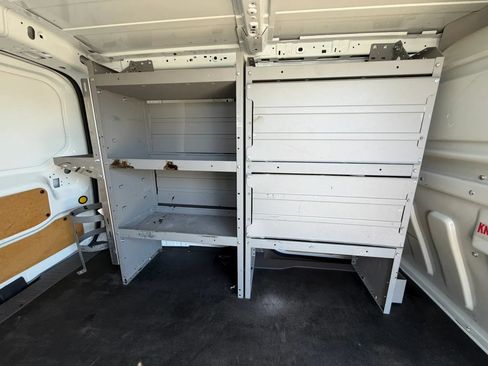 Used 2022 Ford Transit Connect XLT FWD image 15