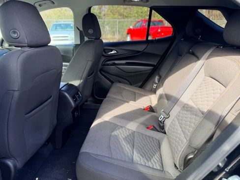 Used 2019 Chevrolet Equinox LT w/ Driver Convenience Package image 25