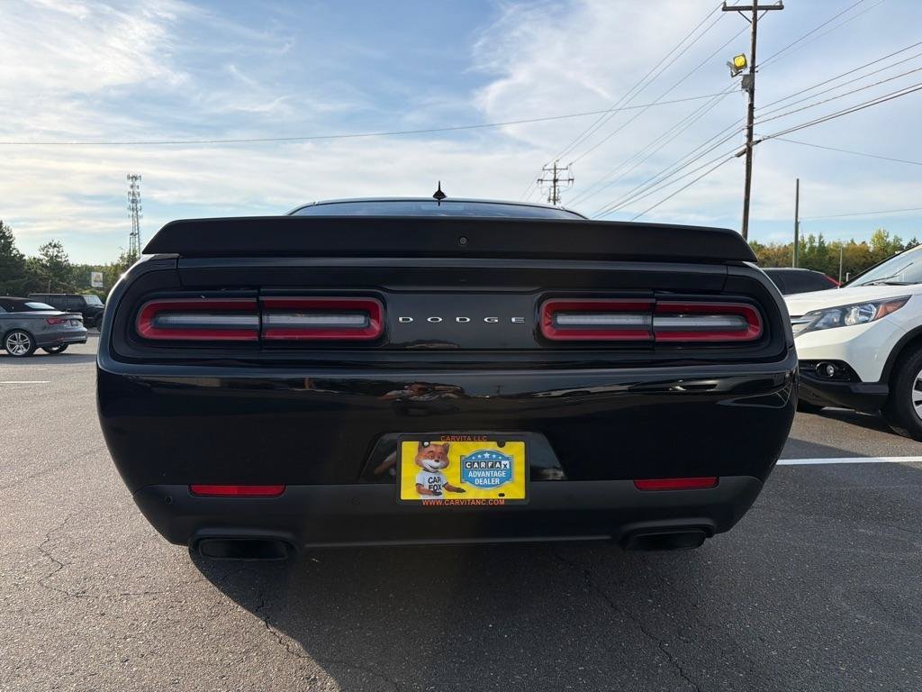 Used 2015 Dodge Challenger SRT Hellcat RWD image 5