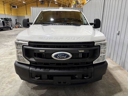 Used 2021 Ford F250 XL w/ Power Equipment Group image 7