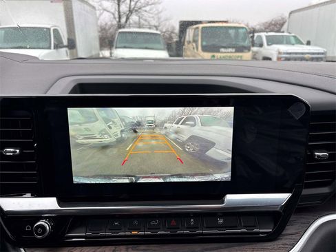 New 2026 GMC Sierra 1500 SLT w/ SLT Premium Package image 13