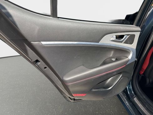 Used 2023 Genesis G70 2.0T w/ Sport Prestige Package image 12