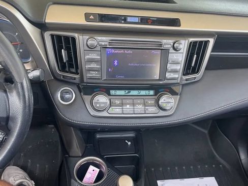 Used 2013 Toyota RAV4 Limited AWD/4WD image 30