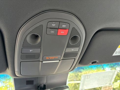 New 2026 Genesis G70 2.5T RWD image 9