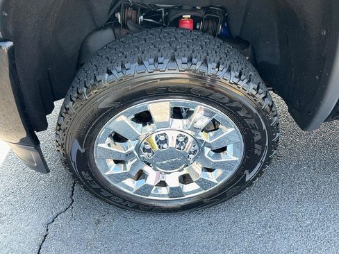 Used 2015 GMC Sierra 2500 Denali w/ Duramax Plus Package image 9