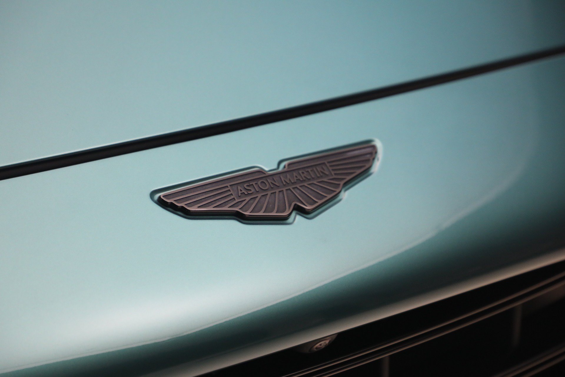 Used 2025 Aston Martin DBX 707 AWD/4WD image 13