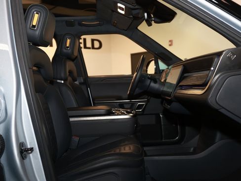 Used 2023 Rivian R1S Adventure image 16