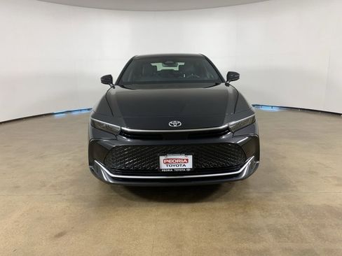 Used 2023 Toyota Crown AWD/4WD image 3