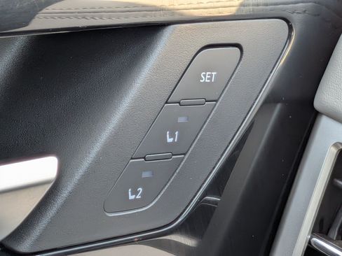 Used 2024 Mitsubishi Outlander SEL FWD image 23