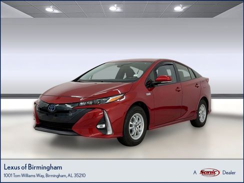 Used 2017 Toyota Prius Prime Advanced FWD image 1