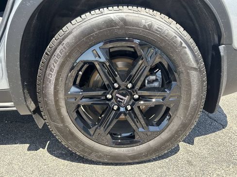 Certified 2024 Chevrolet Blazer LT AWD/4WD image 35
