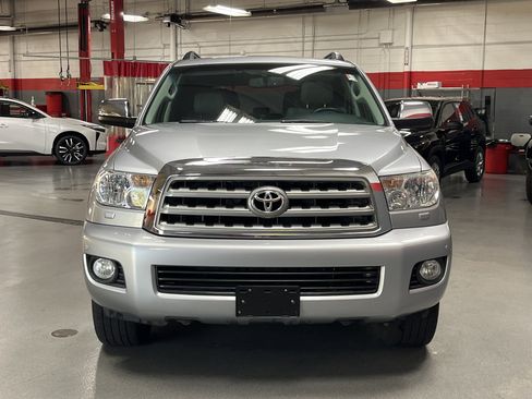 Used 2015 Toyota Sequoia Limited image 3