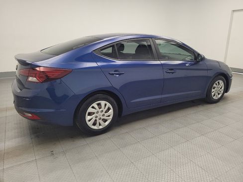 Used 2019 Hyundai Elantra SE image 10