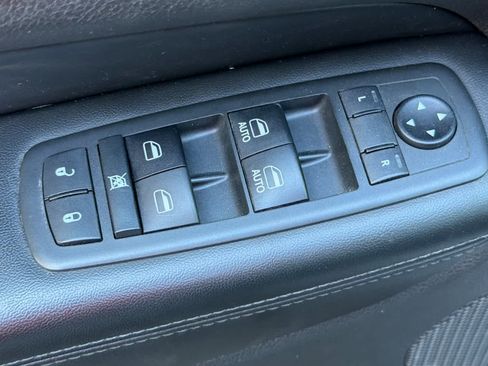 Used 2018 Jeep Grand Cherokee Limited w/ Luxury Group II AWD/4WD image 15