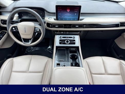 Used 2023 Lincoln Aviator 2WD w/ Premium Package image 18