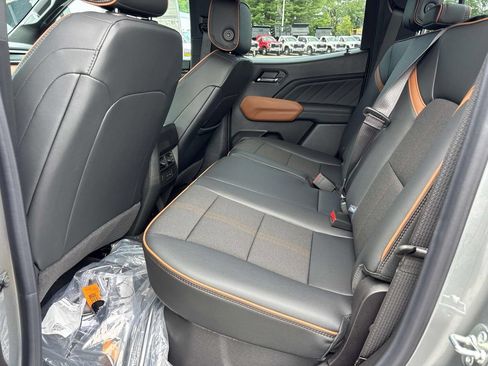 New 2026 GMC Canyon AT4 AWD/4WD image 8