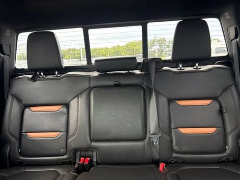 Used 2021 GMC Sierra 1500 AT4 w/ AT4 Premium Package AWD/4WD image 29