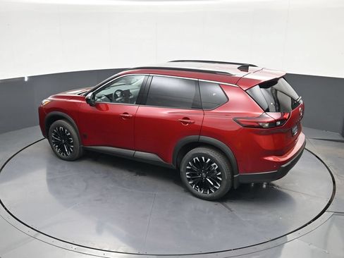 Certified 2026 Nissan Rogue Dark Armor FWD image 34