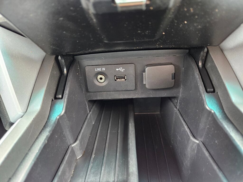 Used 2015 Ford Explorer FWD image 24