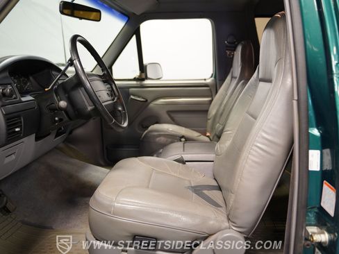 Used 1996 Ford Bronco XLT image 38