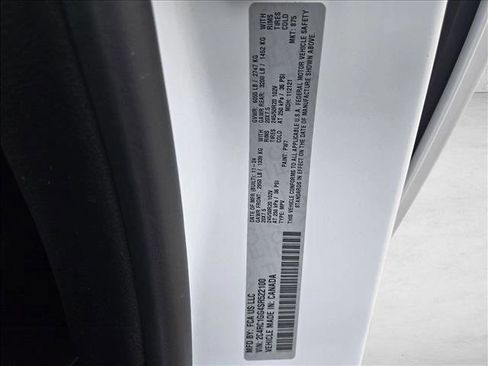 Used 2025 Chrysler Pacifica Limited FWD image 27
