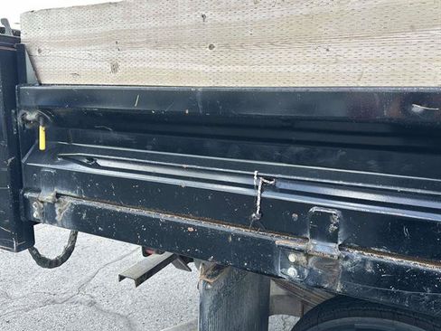 Used 2022 Ford F550 4x4 Regular Cab Super Duty image 15