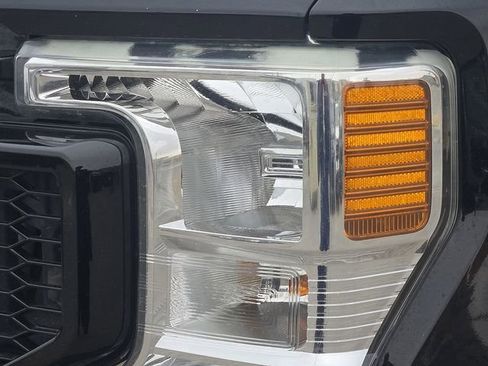 Used 2020 Ford F250 Lariat w/ Lariat Ultimate Package image 7