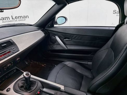 Used 2005 BMW Z4 3.0i RWD image 22