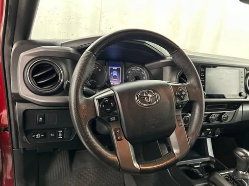 Used 2023 Toyota Tacoma TRD Sport AWD/4WD image 8