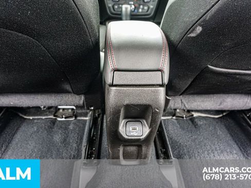 Used 2023 Jeep Renegade Trailhawk image 31