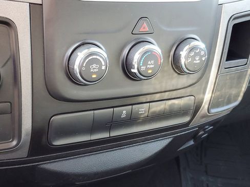 Used 2014 RAM 1500 Express AWD/4WD image 19