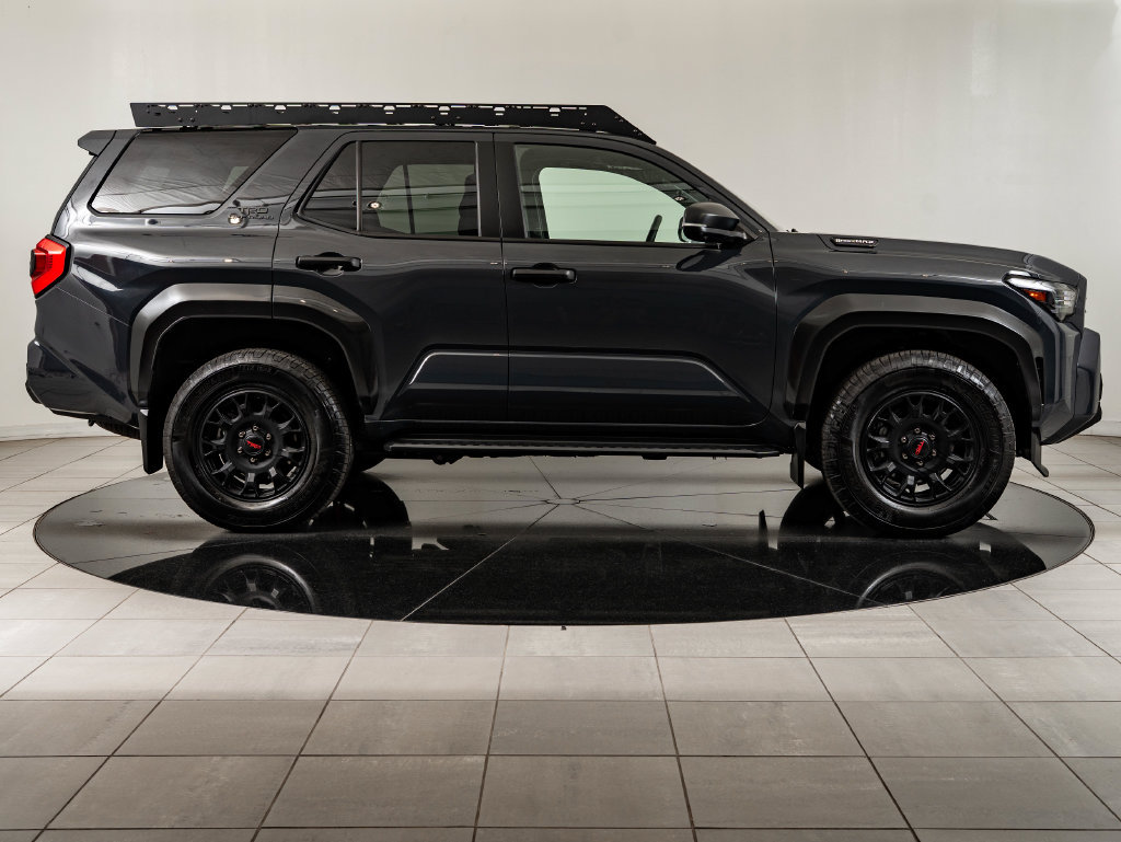 Used 2025 Toyota 4Runner TRD Off-Road Premium w/ Tow Technology Package AWD/4WD image 11