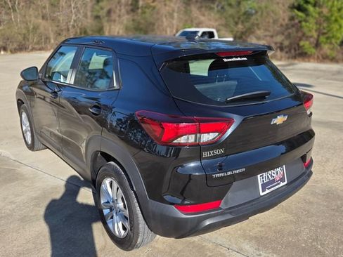 Used 2021 Chevrolet TrailBlazer LS image 3