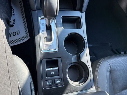 Used 2015 Subaru Outback 2.5i Limited image 18