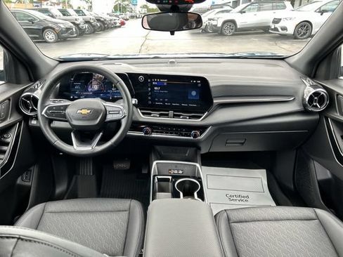 Used 2025 Chevrolet Equinox LT w/ Convenience Package II AWD/4WD image 22