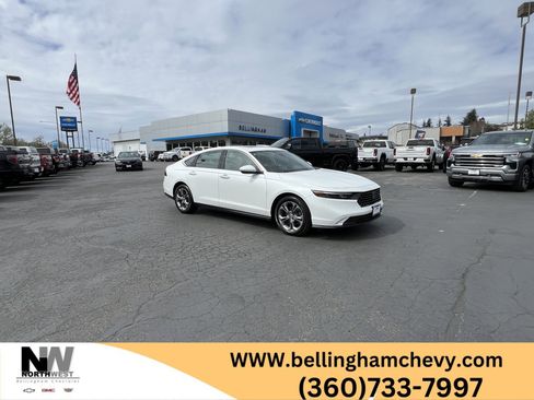 Used 2024 Honda Accord EX image 1