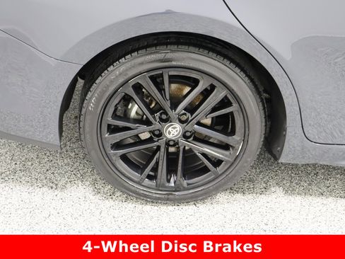 Used 2025 Toyota Camry SE image 6