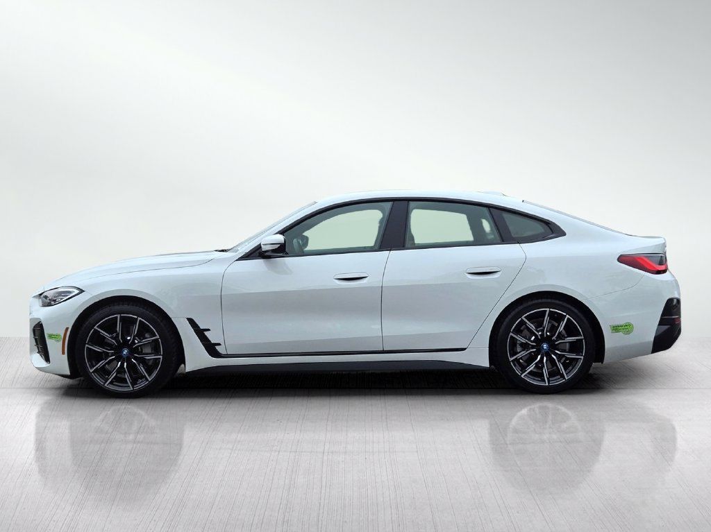 Used 2023 BMW i4 eDrive40 w/ M Sport Package RWD image 7