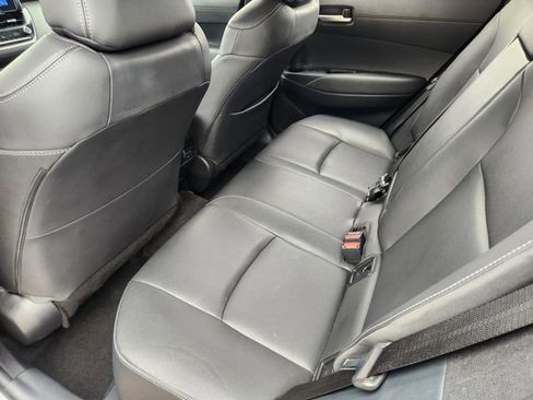 Used 2023 Toyota Corolla Cross XLE w/ Convenience Package AWD/4WD image 21