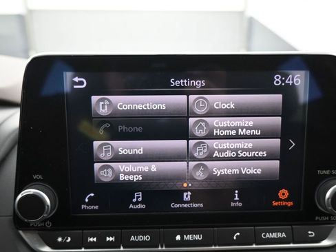 Used 2023 Nissan Rogue S FWD image 14