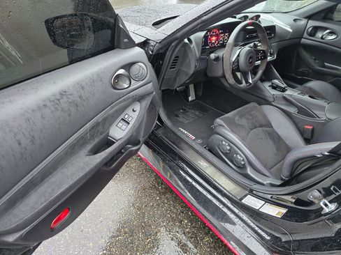Used 2024 Nissan Z NISMO w/ Floor Mat Package image 18