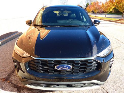 Used 2025 Ford Escape ST-Line Select w/ Tech Pack #1 image 12