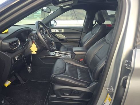 Used 2022 Ford Explorer ST w/ Equipment Group 401A image 5