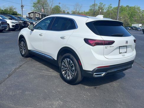 Used 2025 Buick Envision Preferred AWD/4WD image 3