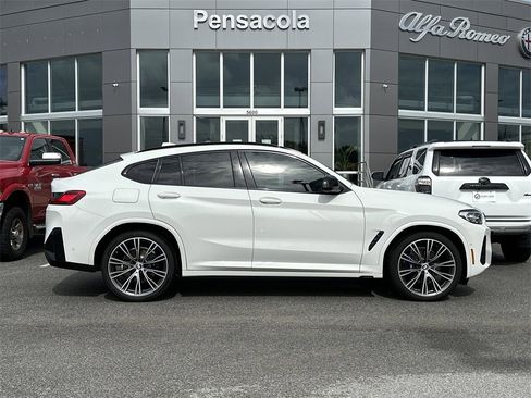 Used 2023 BMW X4 M40i w/ Premium Package image 8