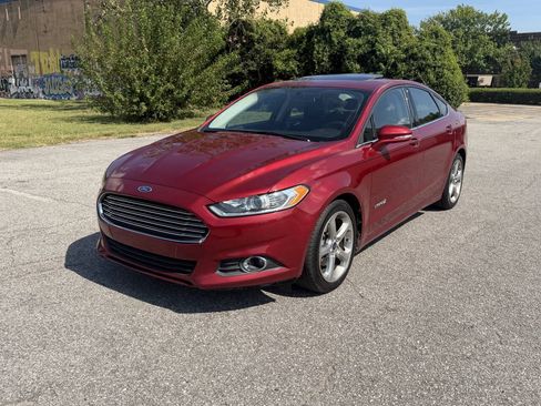 Used 2013 Ford Fusion SE FWD image 29