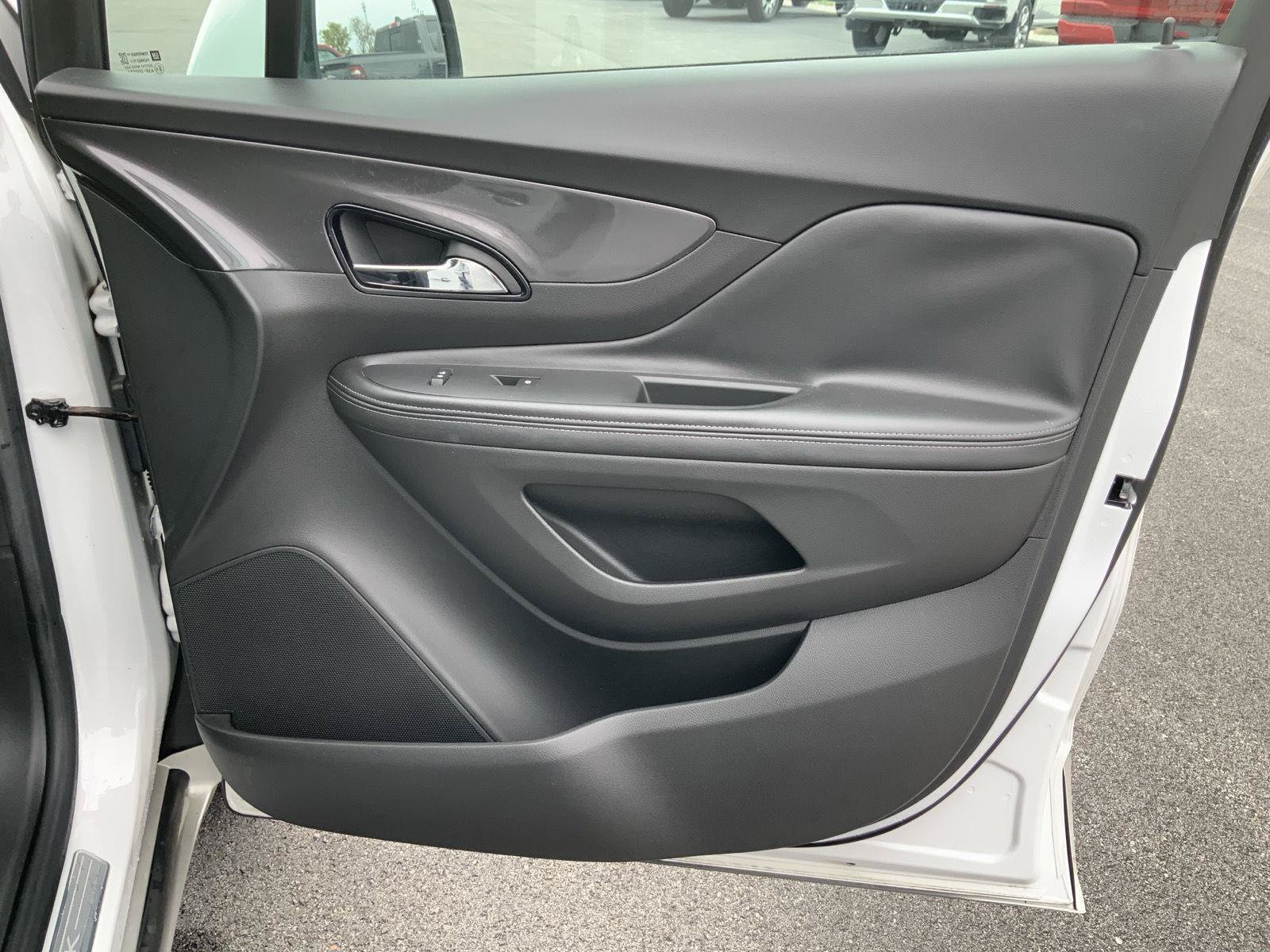 Used 2018 Buick Encore Preferred FWD image 47