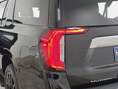 Used 2024 GMC Yukon XL Denali AWD/4WD image 34